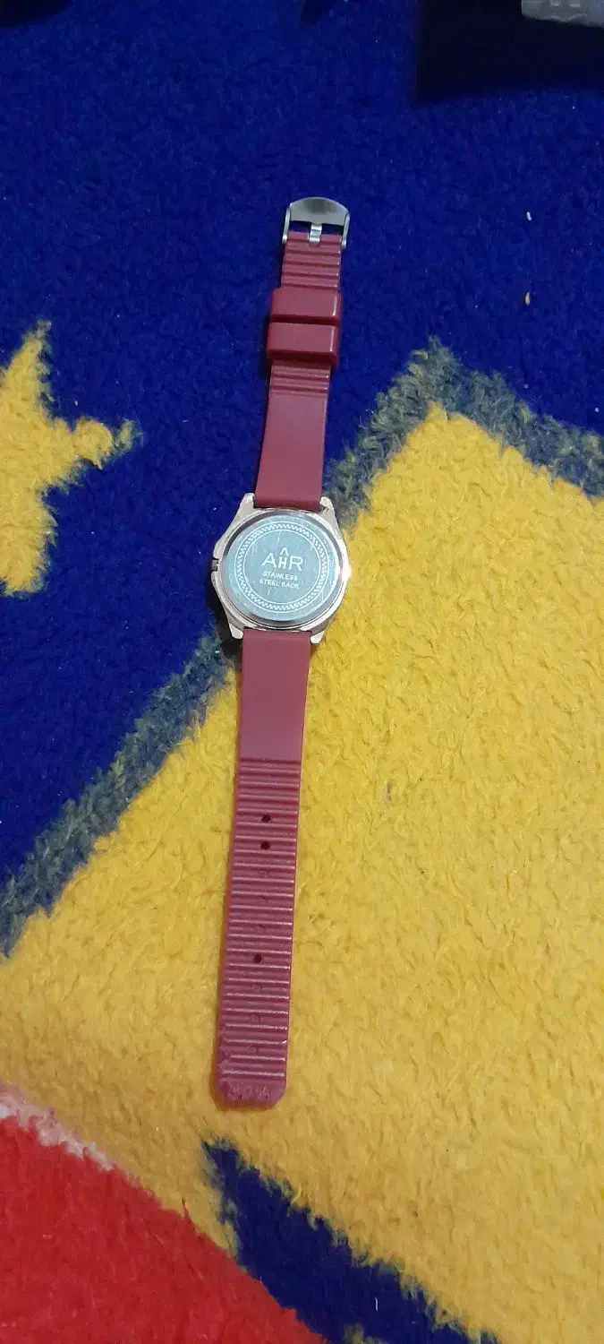 ساعت نو|ساعت|شیروان (خراسان), |دیوار