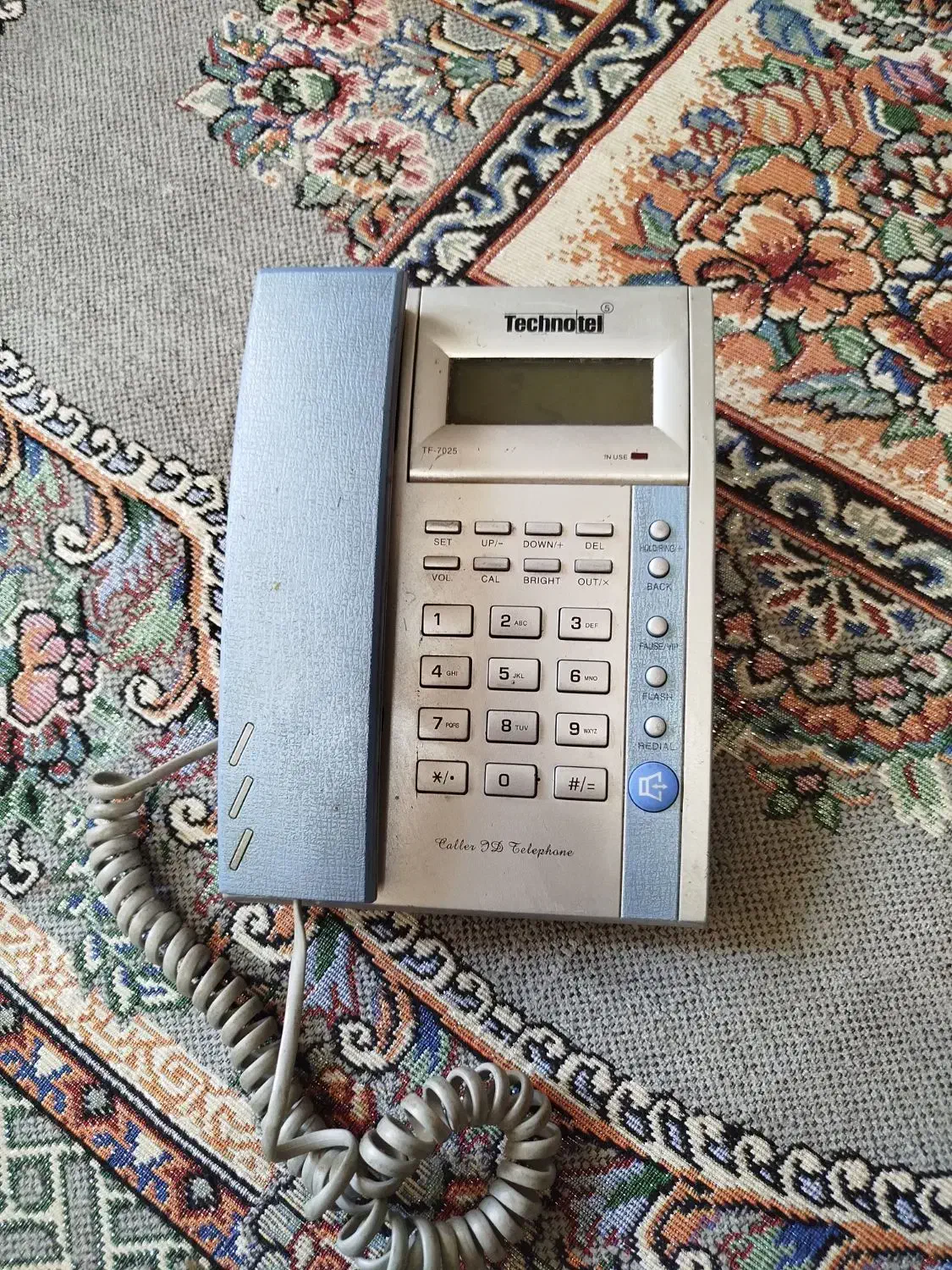 گوشی تلفن|تلفن رومیزی|صحنه, |دیوار