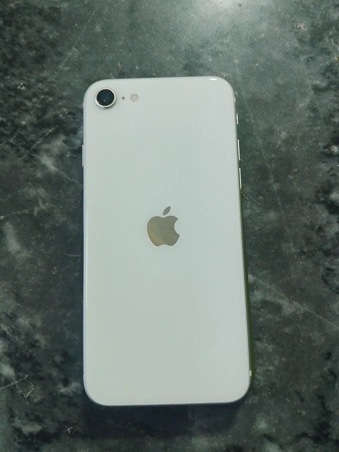 گوشی آیفون se2020|موبایل|ری, سیزده آبان|دیوار