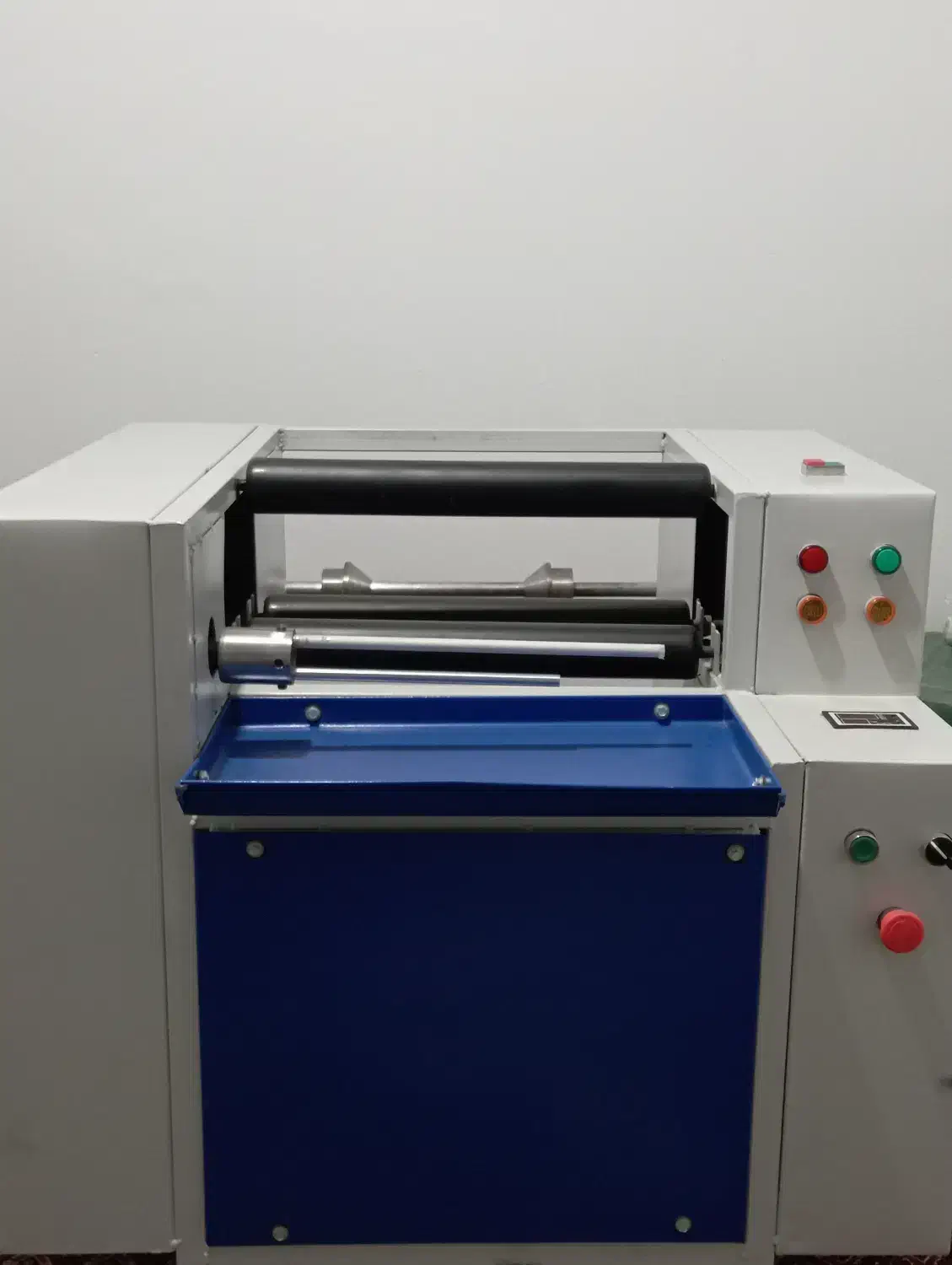 دستگاه رول کن کیسه زباله و سفره یکبار مصرف|ماشین‌آلات صنعتی|باینگان, |دیوار