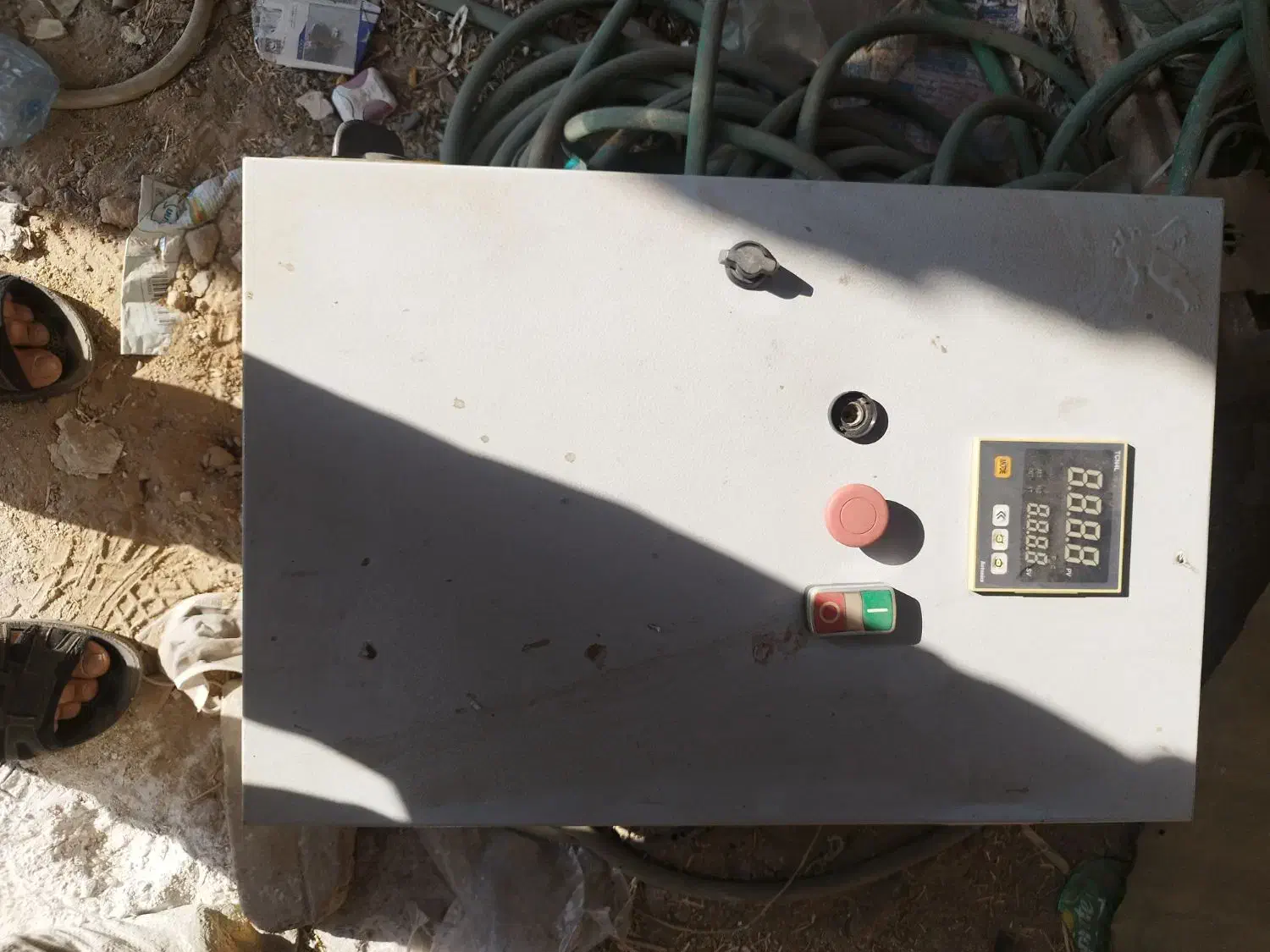 دو عدد تابلو برق|ماشینآلات صنعتی|یزد, |دیوار