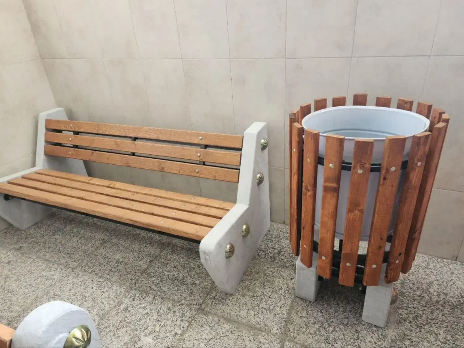 نیمکت / صندلی فضای باز جهت ویلا . باغ|صندلی و نیمکت|اصفهان, نصرآباد|دیوار