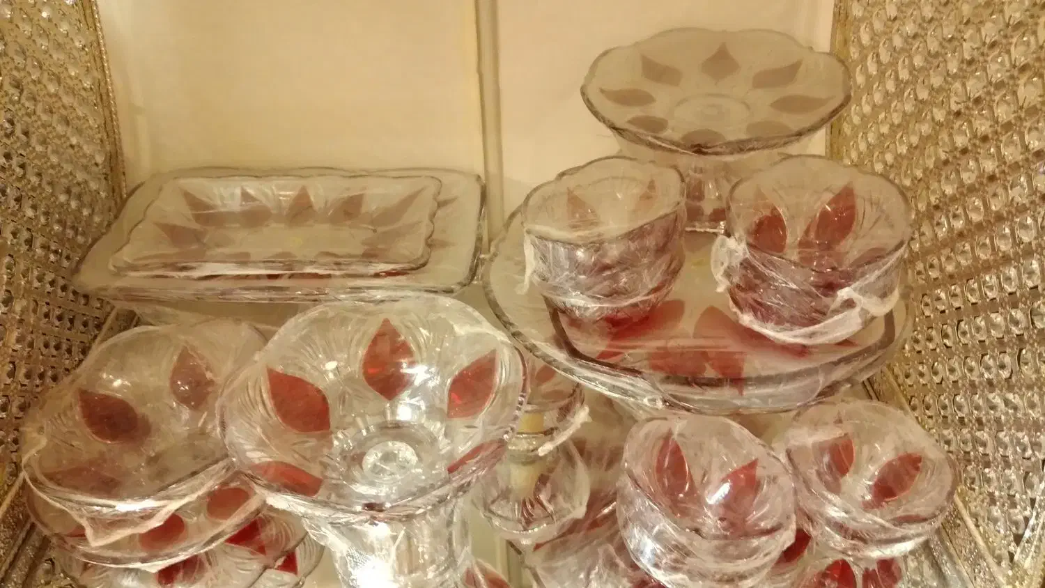 سوگا ژاپن قدیم ۶۰تیکه مناسب جهیزیه|ظروف سرو و پذیرایی|قم, شهرک قدس|دیوار