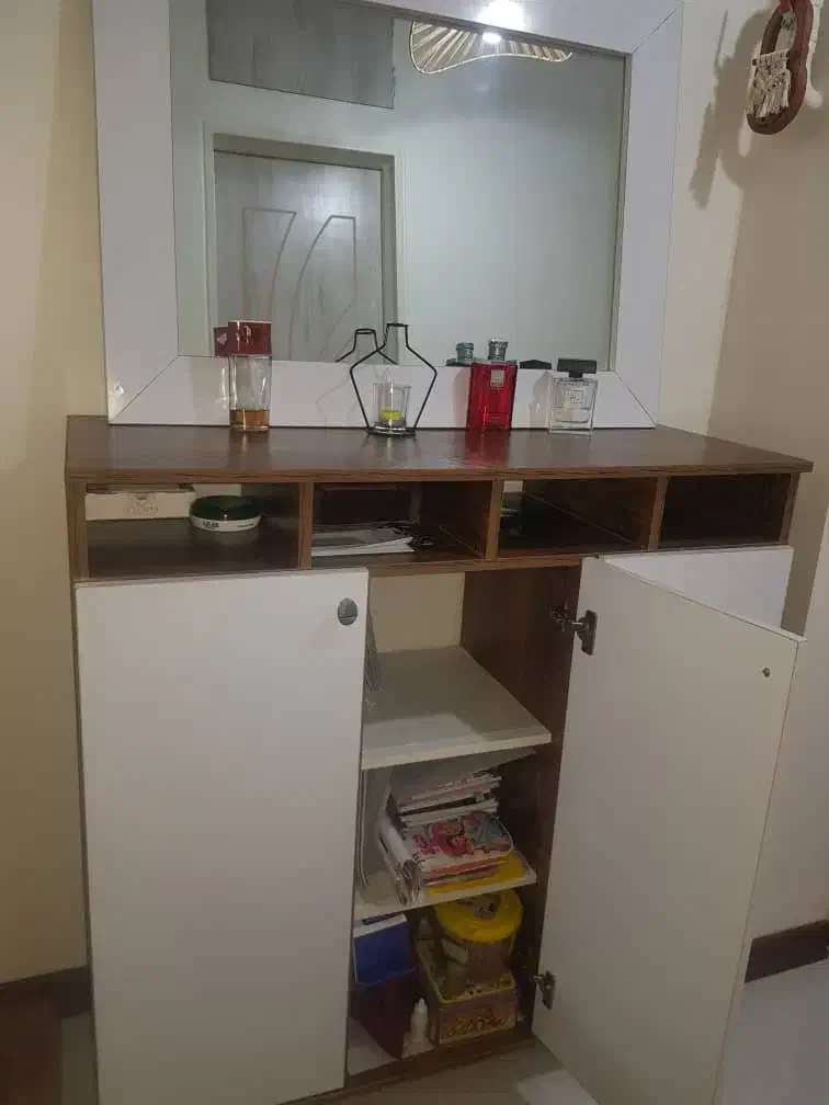 ست بوفه و اینه در حد نو سالم سالم سفارشی|بوفه، ویترین، کنسول|تهران, شهرک ولیعصر شمالی|دیوار