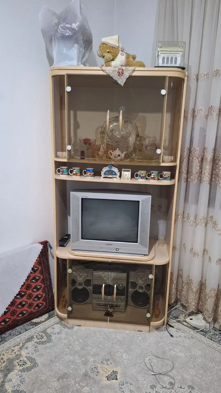 تلویزیون ومیز|تلویزیون و پروژکتور|ارومیه, |دیوار