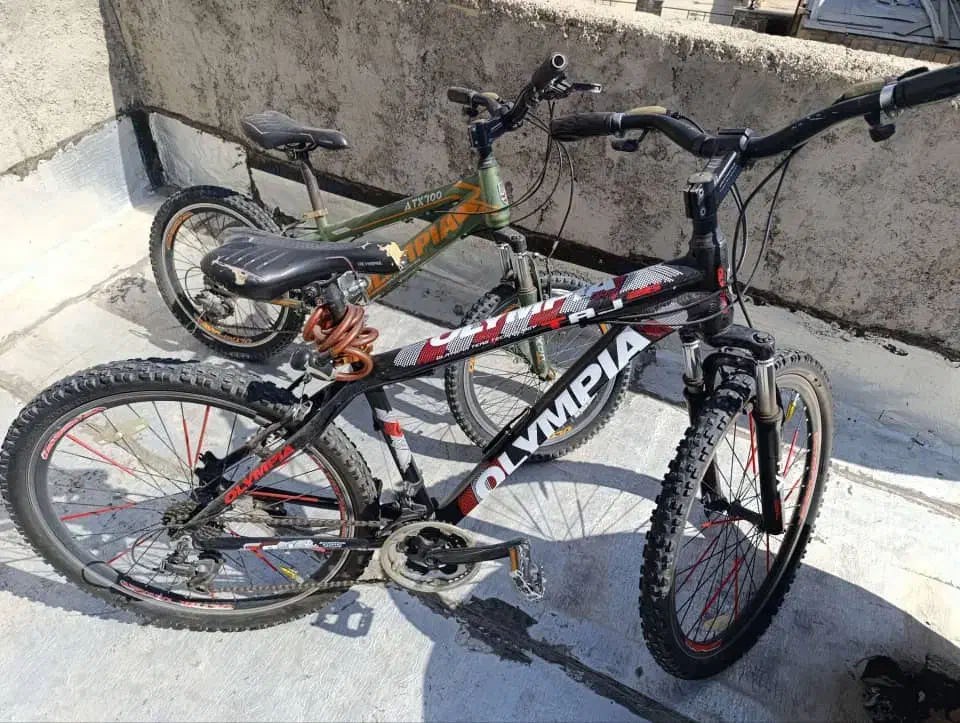 دوتا دوچرخه|دوچرخه، اسکیت، اسکوتر|چهارباغ, |دیوار