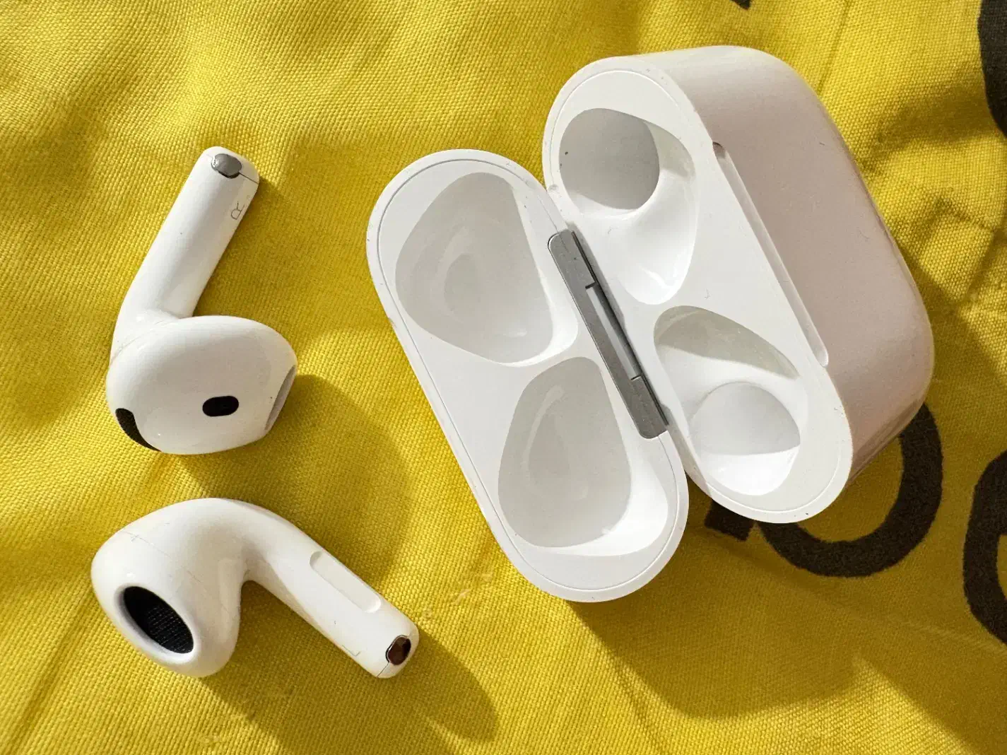 Airpods 4 anc|پخشکننده همراه|تهران, فلسطین (میدان انقلاب)|دیوار