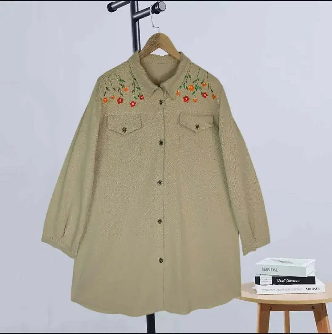 مانتو کتان ضخیم گل دوزی|لباس|اصفهان, قلعه طبره|دیوار