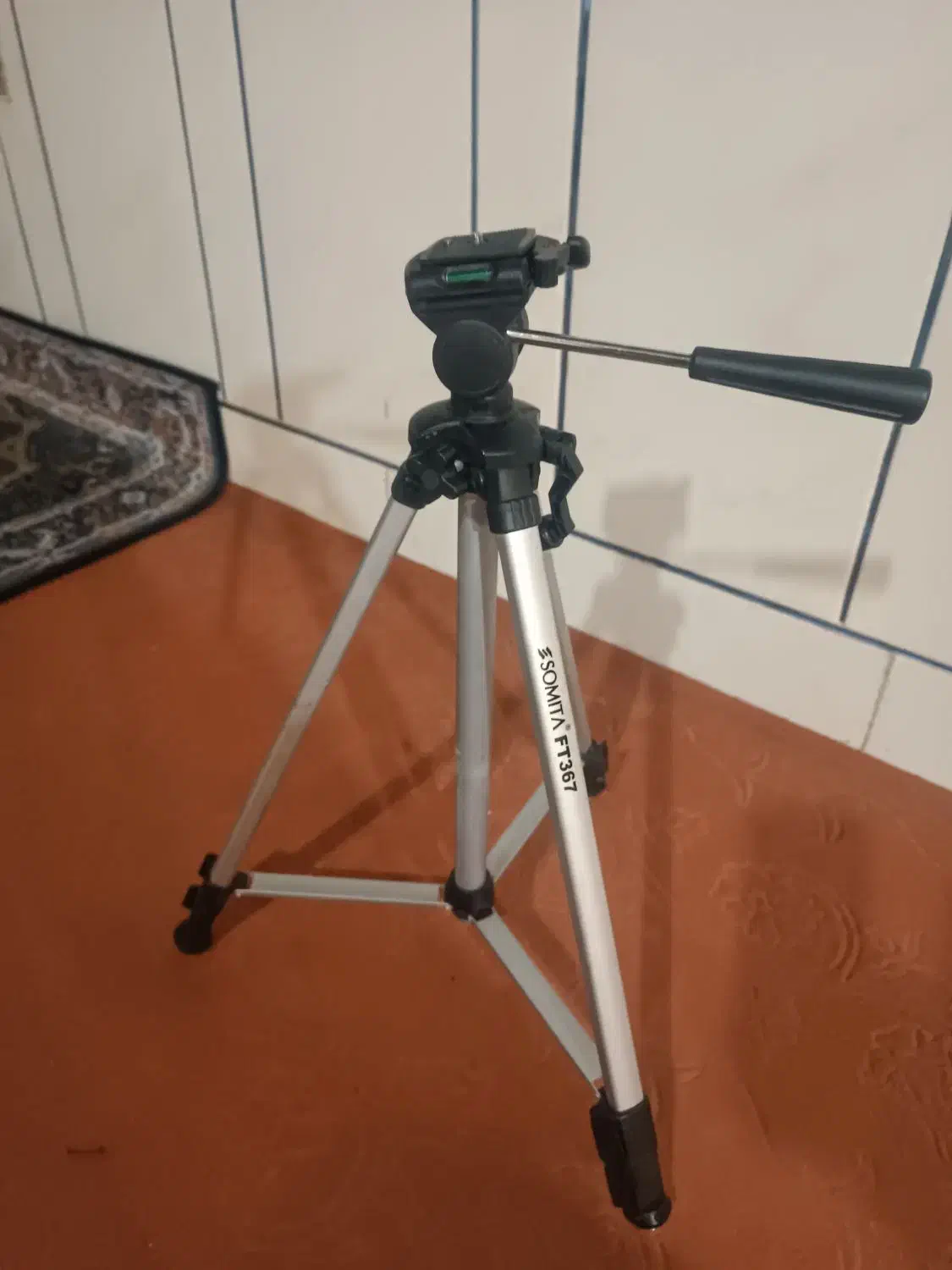 سه پایه دوربین|دوربین عکاسی و فیلم‌برداری|مرودشت, بیست متری بیمارستان|دیوار