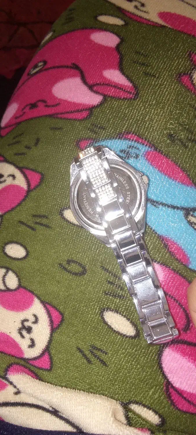 ساعت مچی|ساعت|دوگنبدان, |دیوار