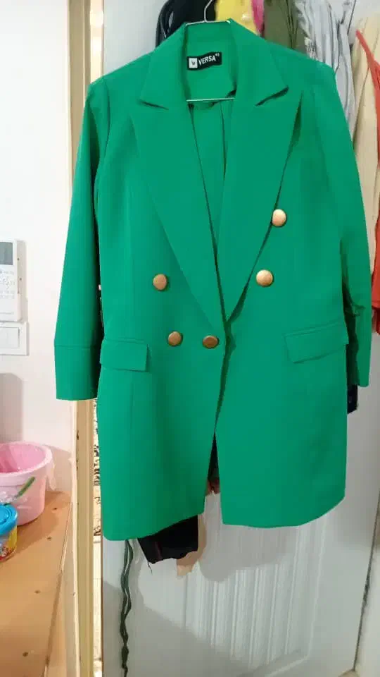 این کت زیباسایز۴۴تا۴۶ باقیمت مناسب درحدنو|لباس|آمل, |دیوار