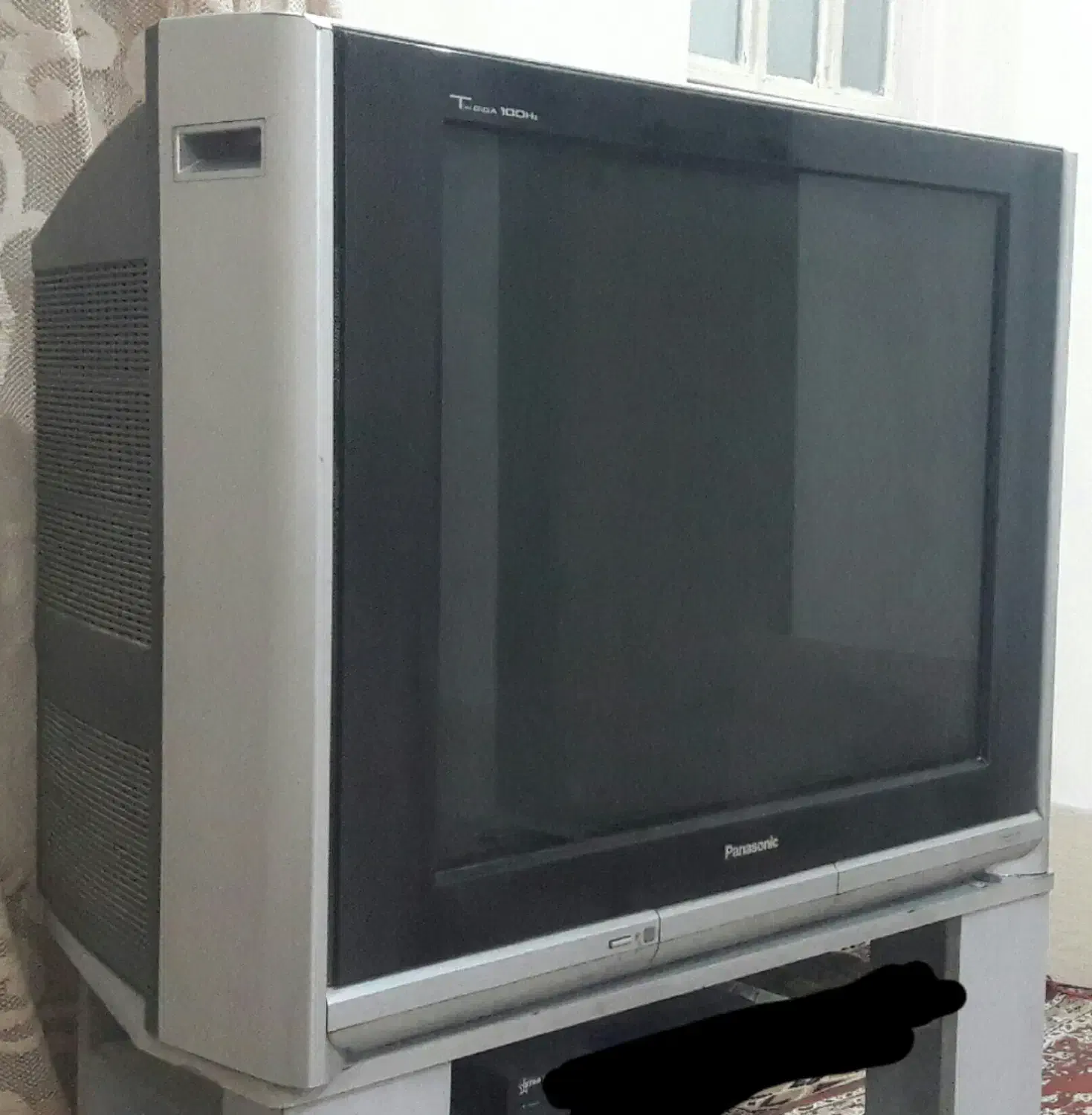تلویزیون ۳۲ اینچ پاناسونیک قدیمی|تلویزیون و پروژکتور|شیراز, شهرک گلها|دیوار