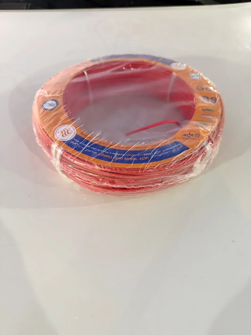 سیم های ۱.۵ و ۲.۵ برند زرسیم با رنگ های مختلف|مصالح و تجهیزات ساختمان|شیراز, گلکوب|دیوار