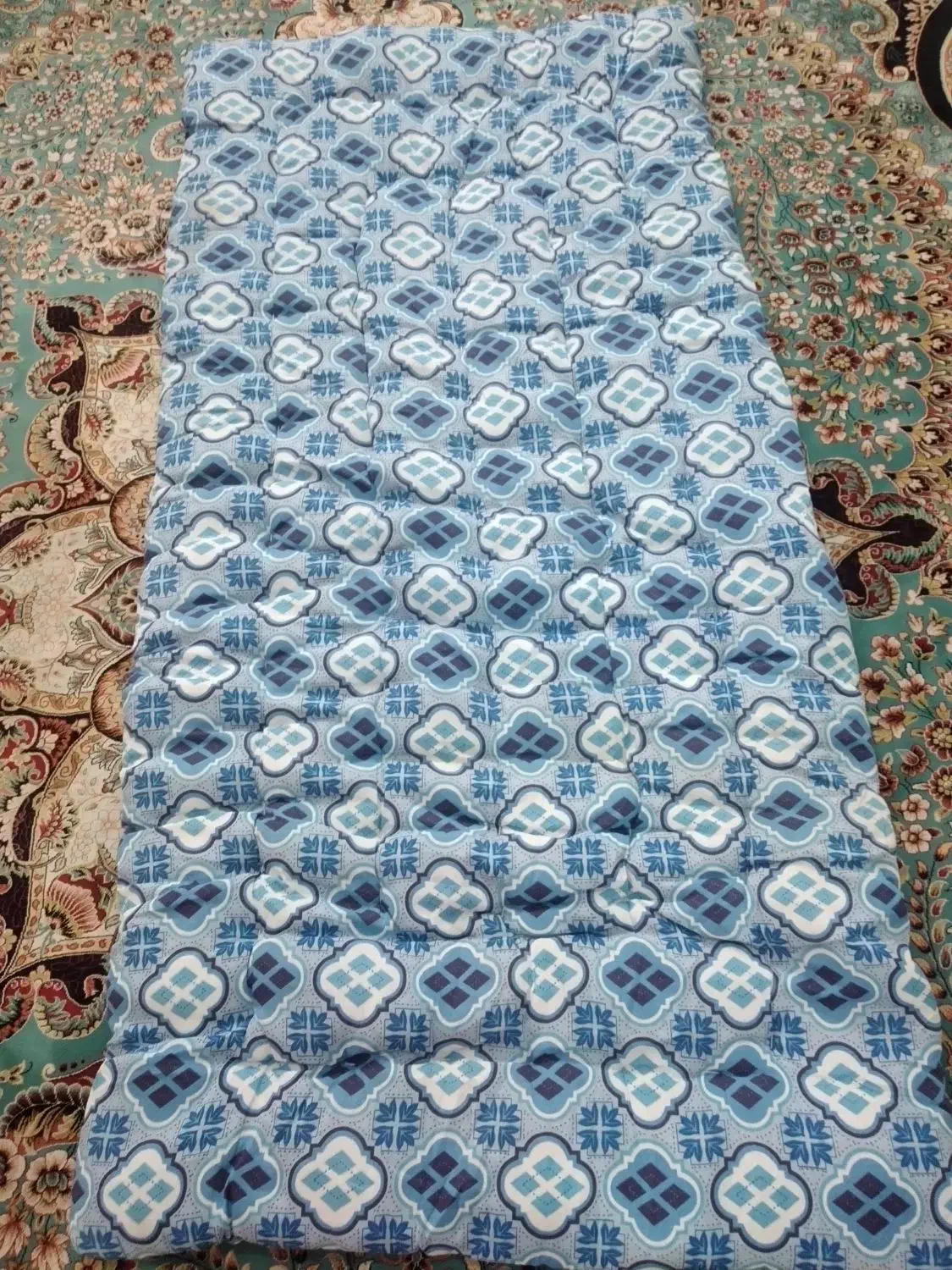 تشک سنتی ودراور|رختخواب، بالش، پتو|رشت, پیرکلاچای|دیوار