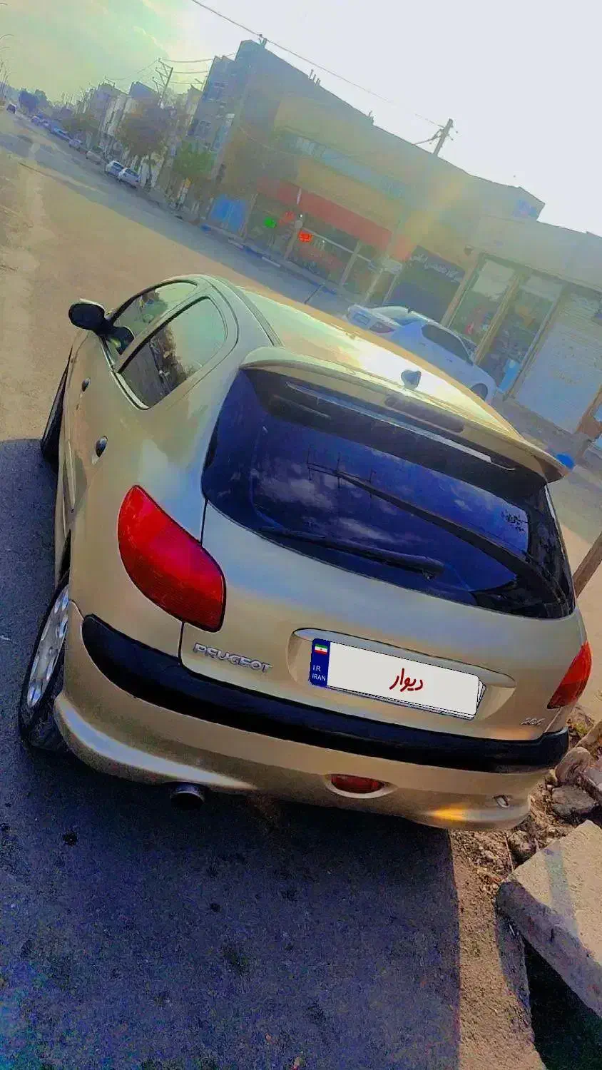 206تیپ دو مدل ۸۳|خودرو سواری و وانت|تربتحیدریه, فرمانداری|دیوار