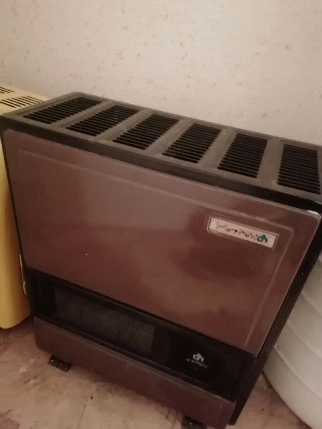 بخاری آدونیس|بخاری، هیتر، شومینه|شیراز, قدوسی شرقی|دیوار