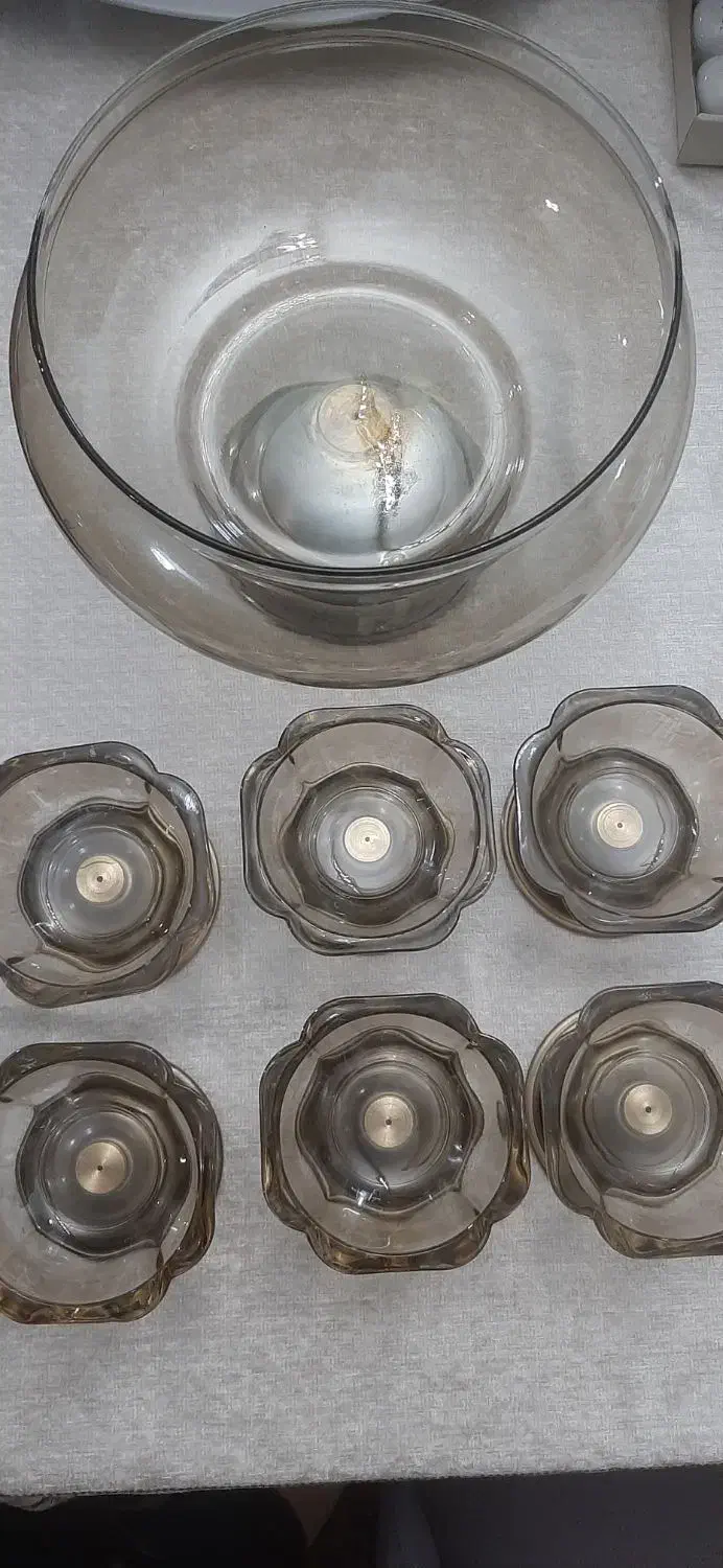 ظرف و شمعدان شامپاینی برنزی و شکلات خوری گوزن.|ظروف سرو و پذیرایی|صدرا-فارس, فاز ۱|دیوار