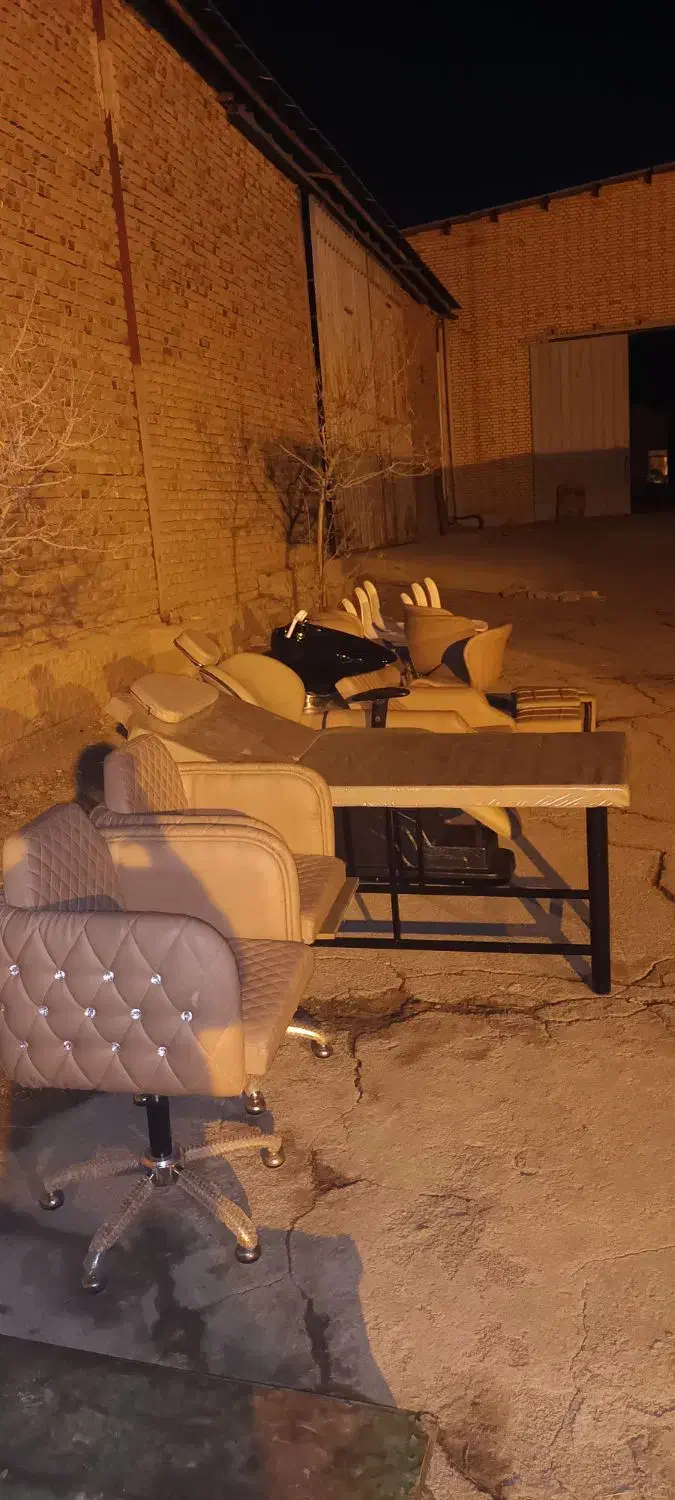 تمام‌وسایل‌آرایشگاه|آرایشگاه و سالن‌های زیبایی|سمنان, |دیوار