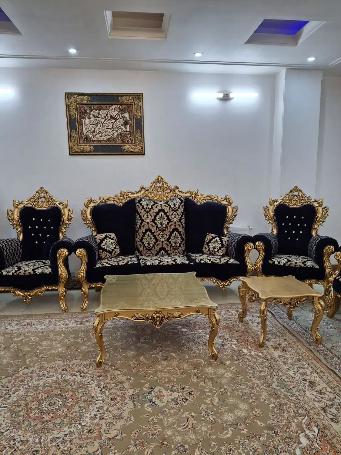 مبل استیل وکلاسیک|مبلمان خانگی و میز عسلی|قم, انسجام|دیوار