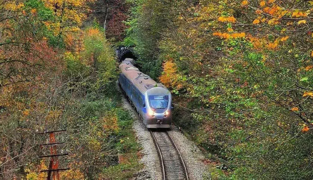 بلیط قطار و پرواز و  اتوبوس موجوده|بلیت اتوبوس، مترو، قطار|قم, بلوار امین و ساحلی|دیوار