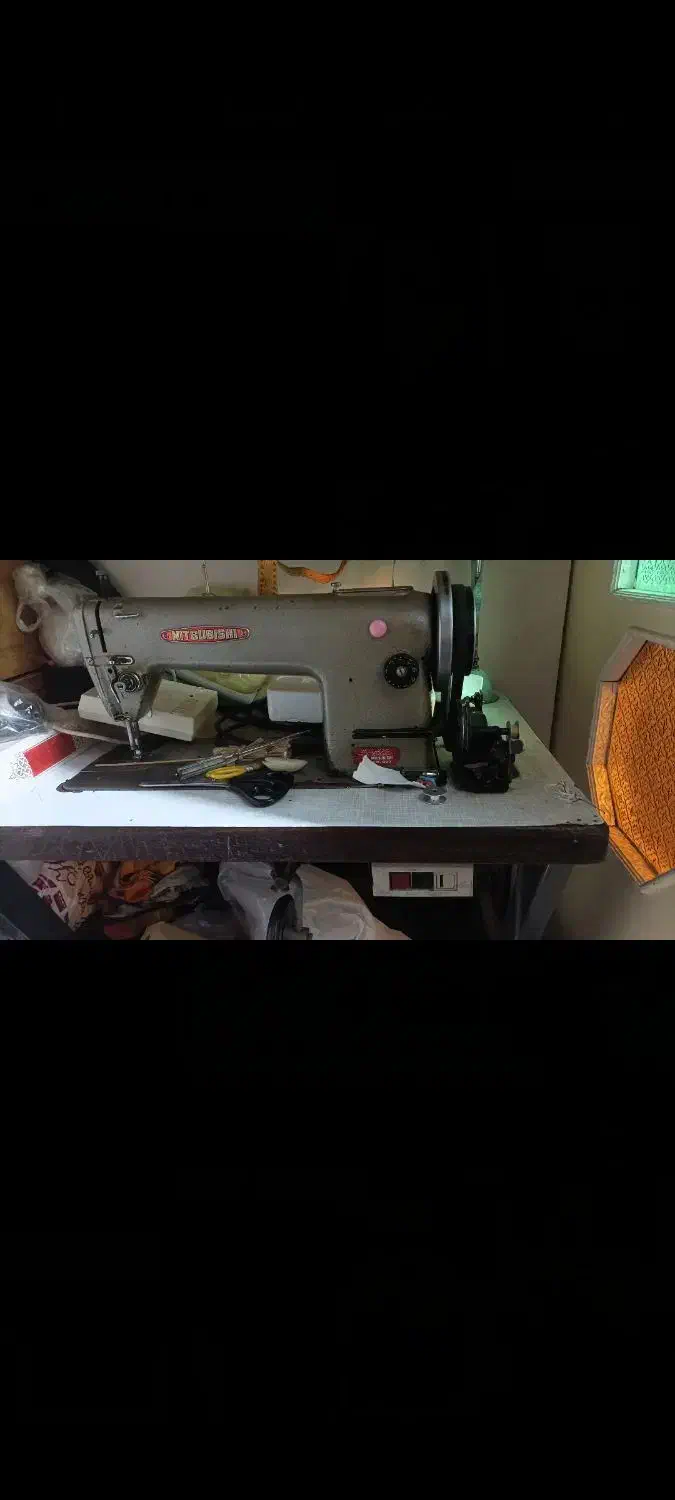 چرخ صنعتی نیم روغن|چرخ خیاطی و ریسندگی|صفادشت, |دیوار