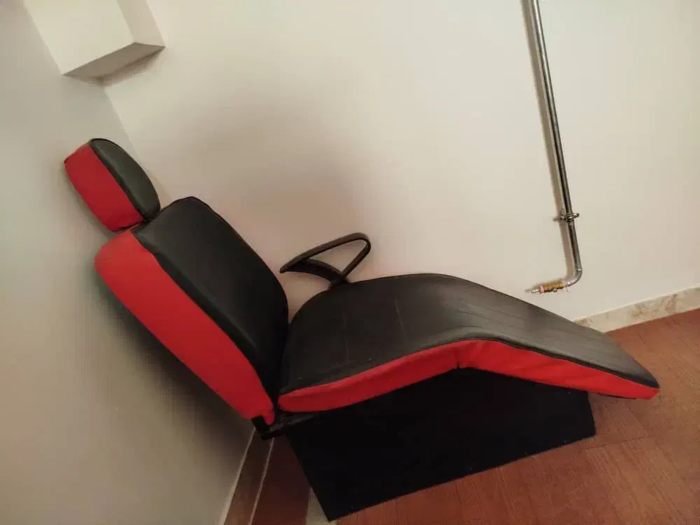 میز و صندلی آرایش|مبلمان خانگی و میز عسلی|ارومیه, |دیوار