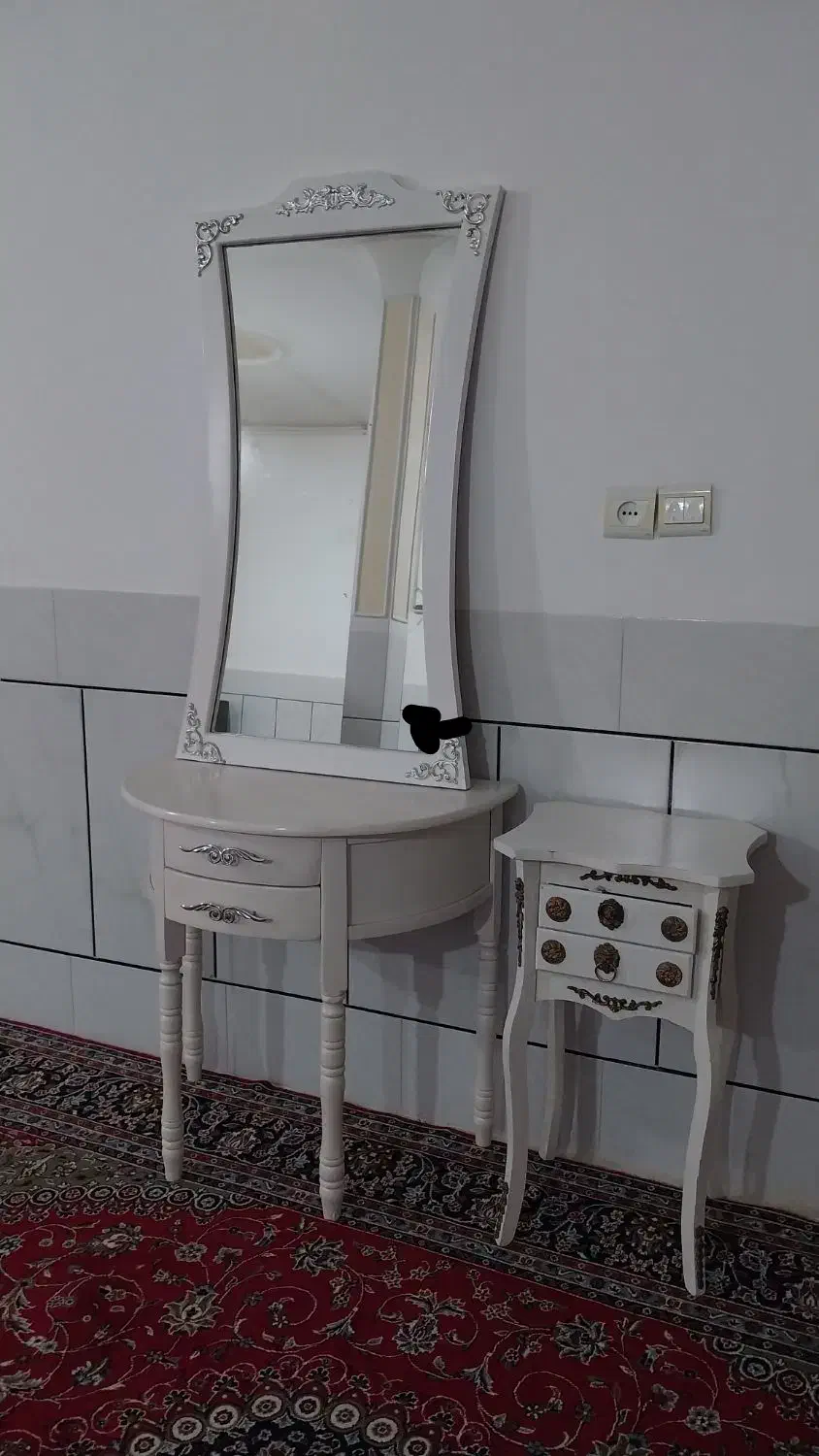 در حد نو|بوفه، ویترین، کنسول|گلپایگان, |دیوار