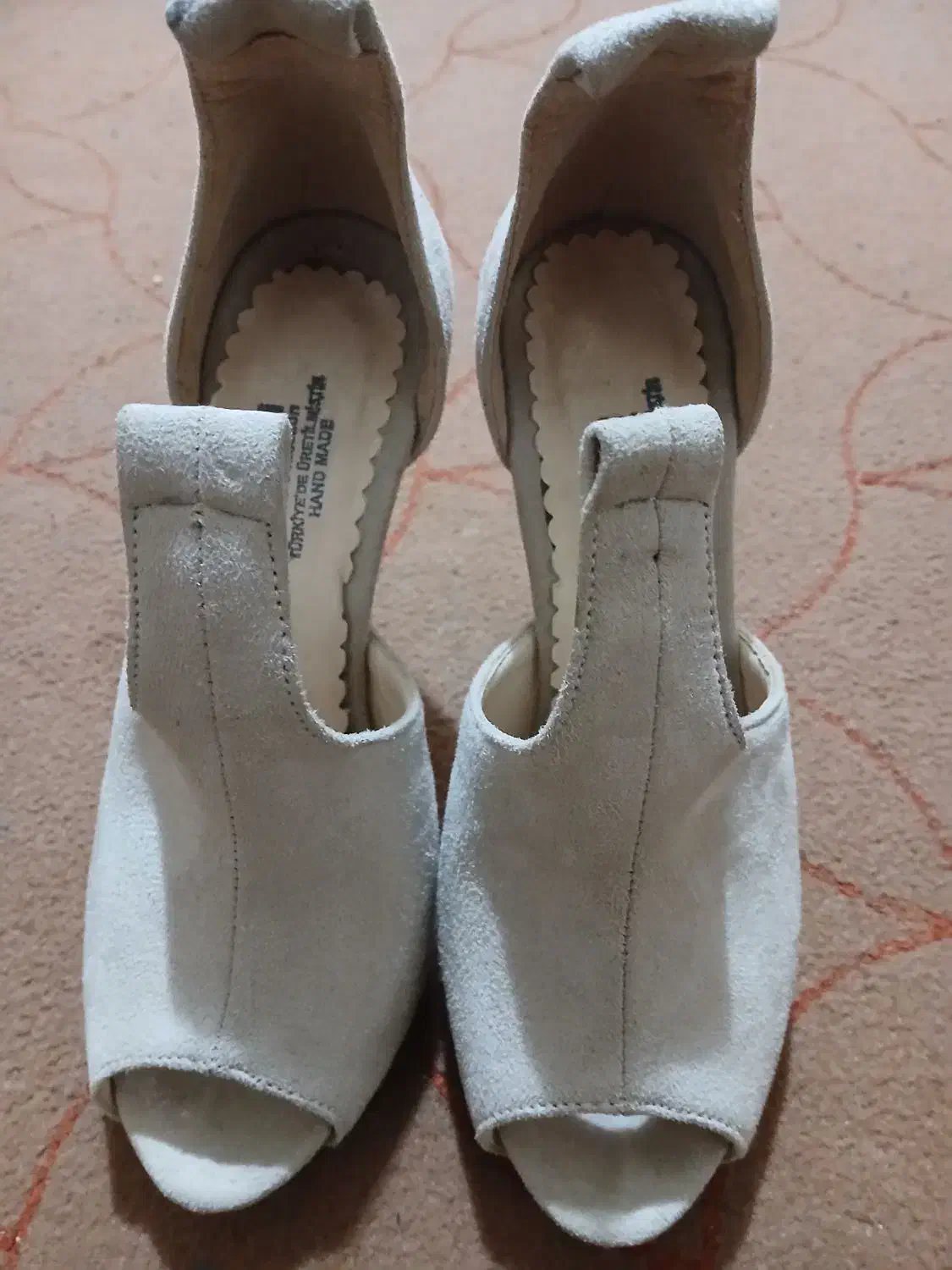 کیف و کفش مجلسی|کیف، کفش، کمربند|رشت, حومه رشت|دیوار