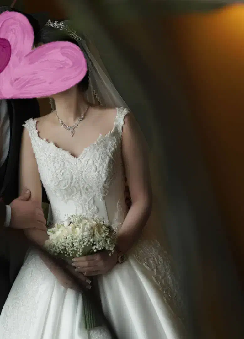 لباس عروس|لباس|نوشهر, |دیوار