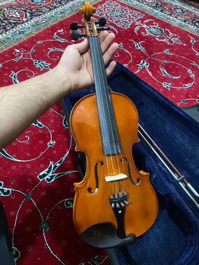 ویالن ۴/۴|ویولن|یاسوج, |دیوار