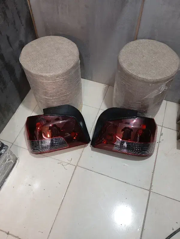 یک جفت چراغ اسپرت عقب ۱۳۲|قطعات یدکی و لوازم جانبی|اصفهان, قائمیه|دیوار