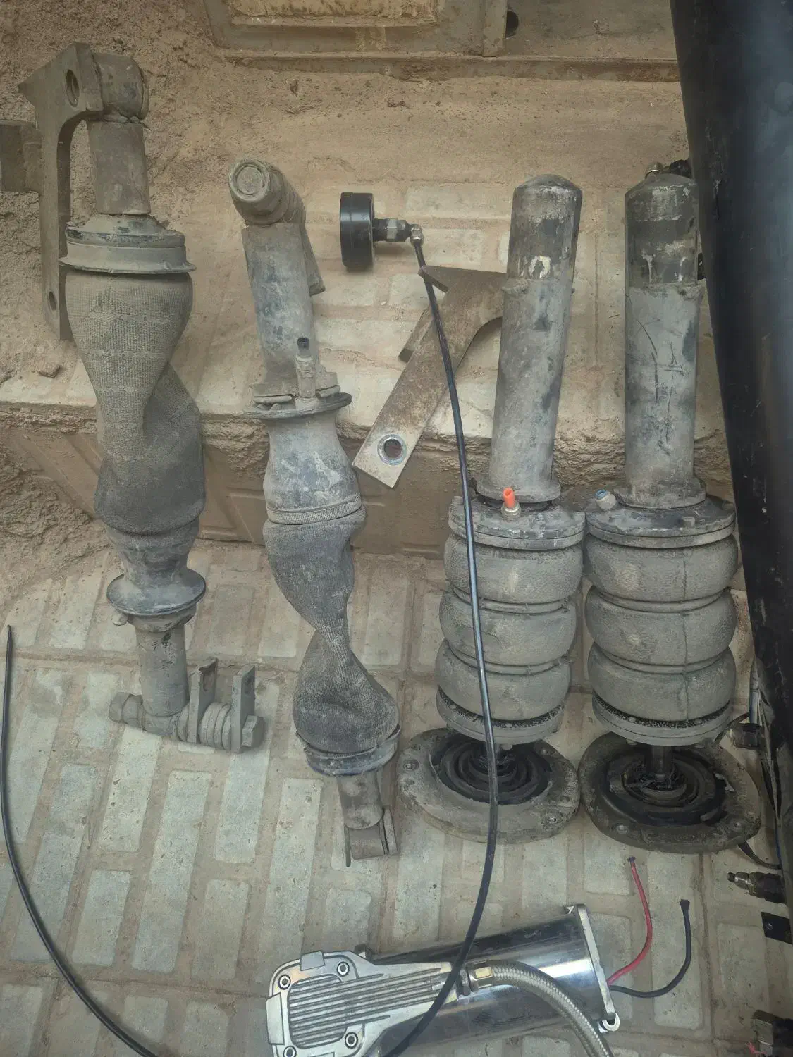 پنوماتیک ۲۰۶ و خانواده ایران خودرو|قطعات یدکی و لوازم جانبی|رفسنجان, |دیوار