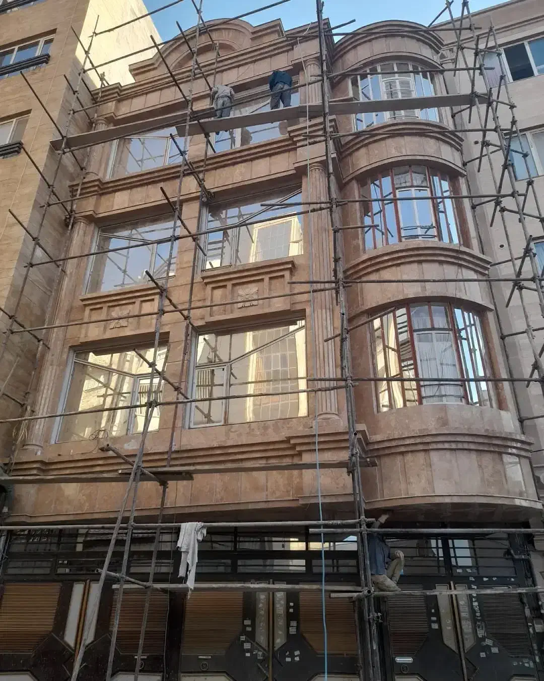 انجام سنگ نما وکاشی|خدمات پیشه و مهارت|کرمانشاه, |دیوار