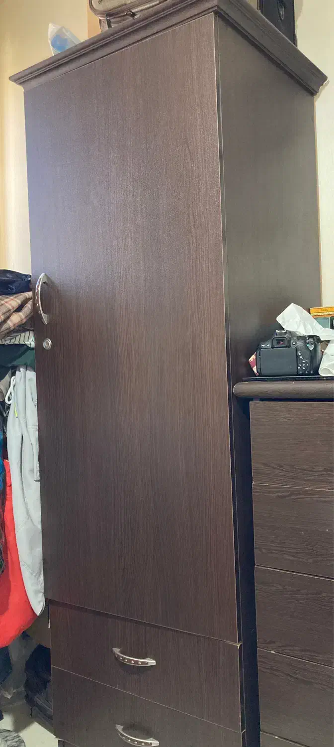 کمد ایستاده|مبلمان خانگی و میز عسلی|شیراز, شهرک بهشتی|دیوار