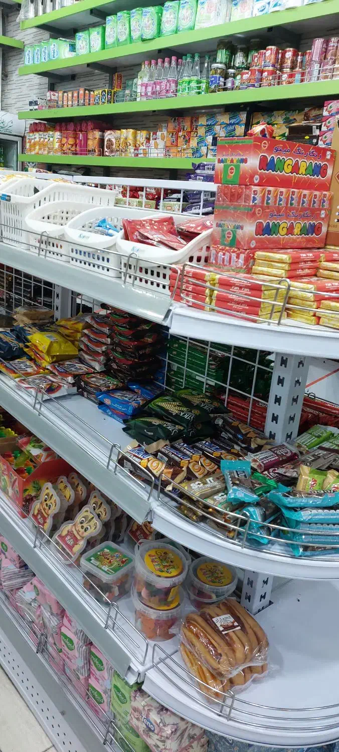 نیازمند فروشنده اقا و خانوم|استخدام خدمات فروشگاه و رستوران|زنجان, |دیوار