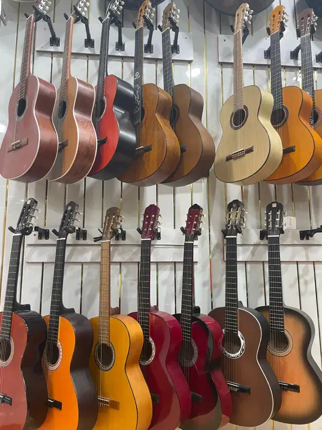 فروش انواع گیتار و آلات موسیقی|گیتار، بیس، امپلیفایر|ارومیه, |دیوار