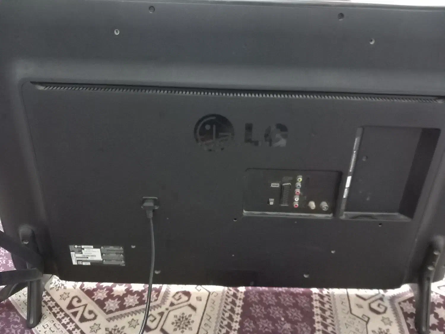 تلویزیون۴۲LED|تلویزیون و پروژکتور|قوچان, |دیوار