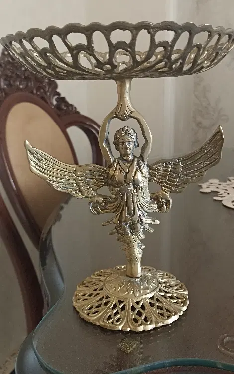 گلدان و سطل وجای دستمال وظرف شرینی برنجی اصل|صنایع دستی و سایر لوازم تزئینی|تهران, شهادت|دیوار