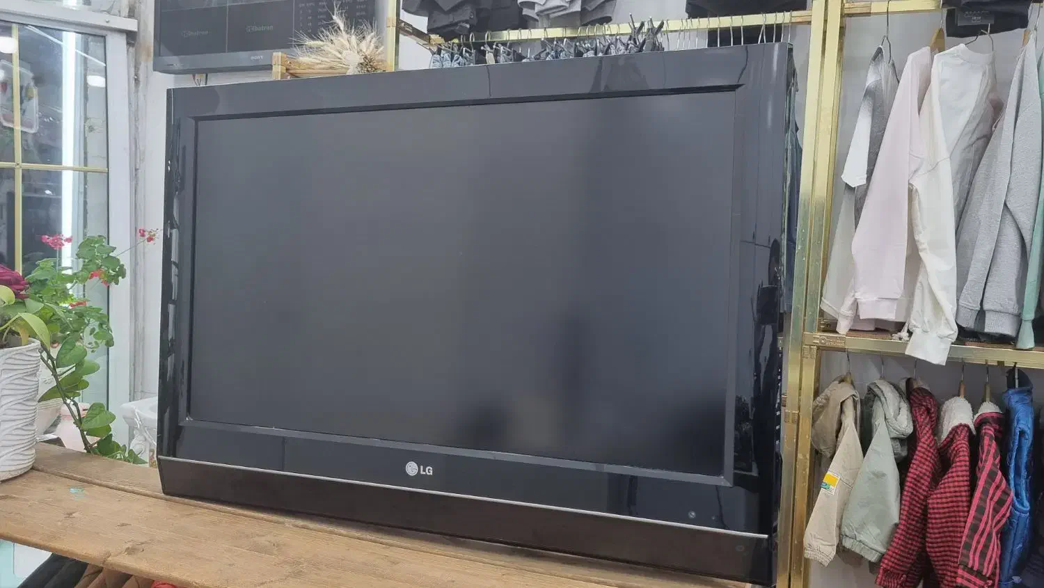 تلوزیون ۳۲ اینچ آل جی|تلویزیون و پروژکتور|مسجد سلیمان, |دیوار