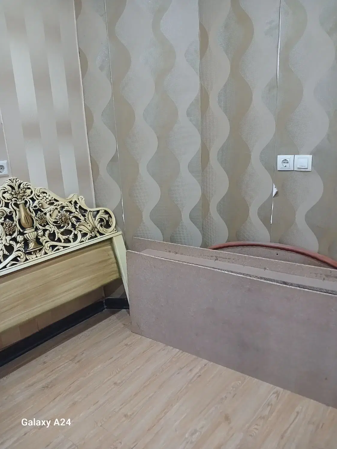 تخت|تخت و سرویس خواب|بوشهر, |دیوار