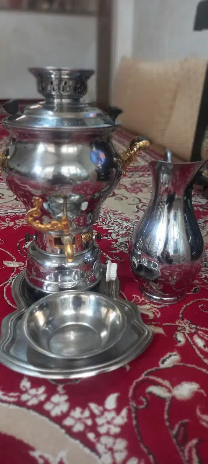 سماور ۶لتری افسون کار کرده ولی سالم تمیز|قوری، کتری، قهوه‌ساز دستی|تبریز, |دیوار