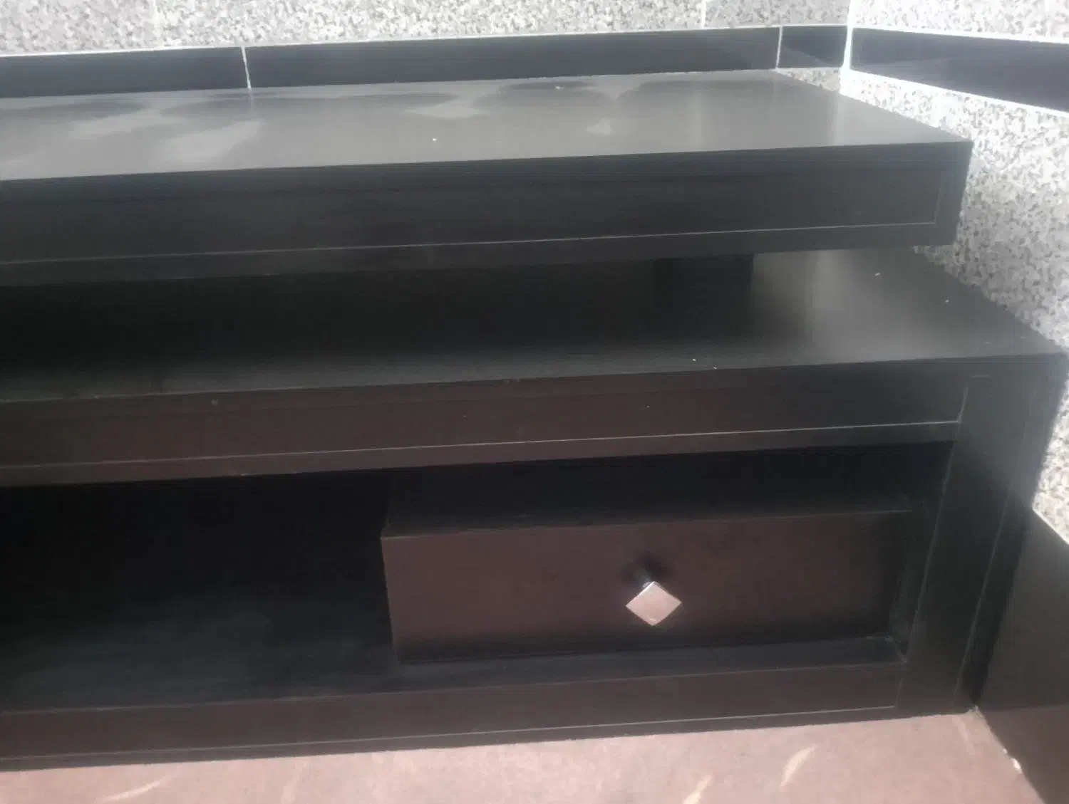 میز تلوزیون درحد نو|میز تلویزیون|قم, سراجه (۱۵ خرداد)|دیوار