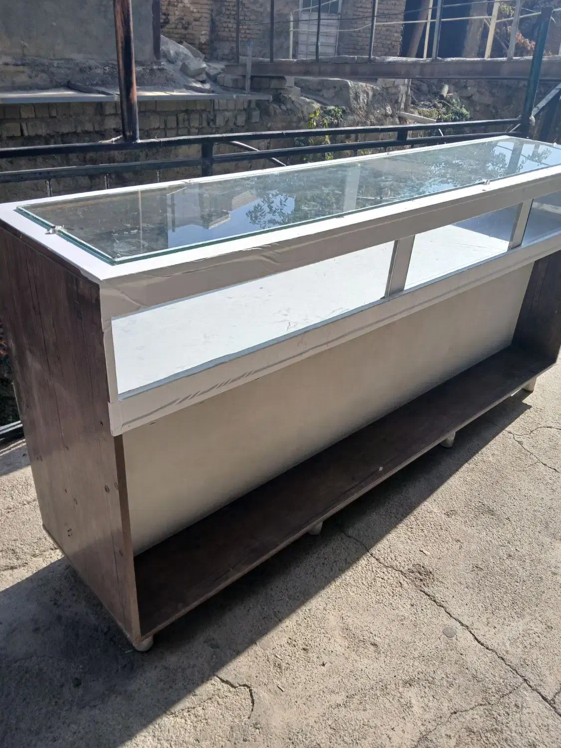 ویترین 2متر ام دی اف اصلی سالم|بوفه، ویترین، کنسول|سردشت, |دیوار