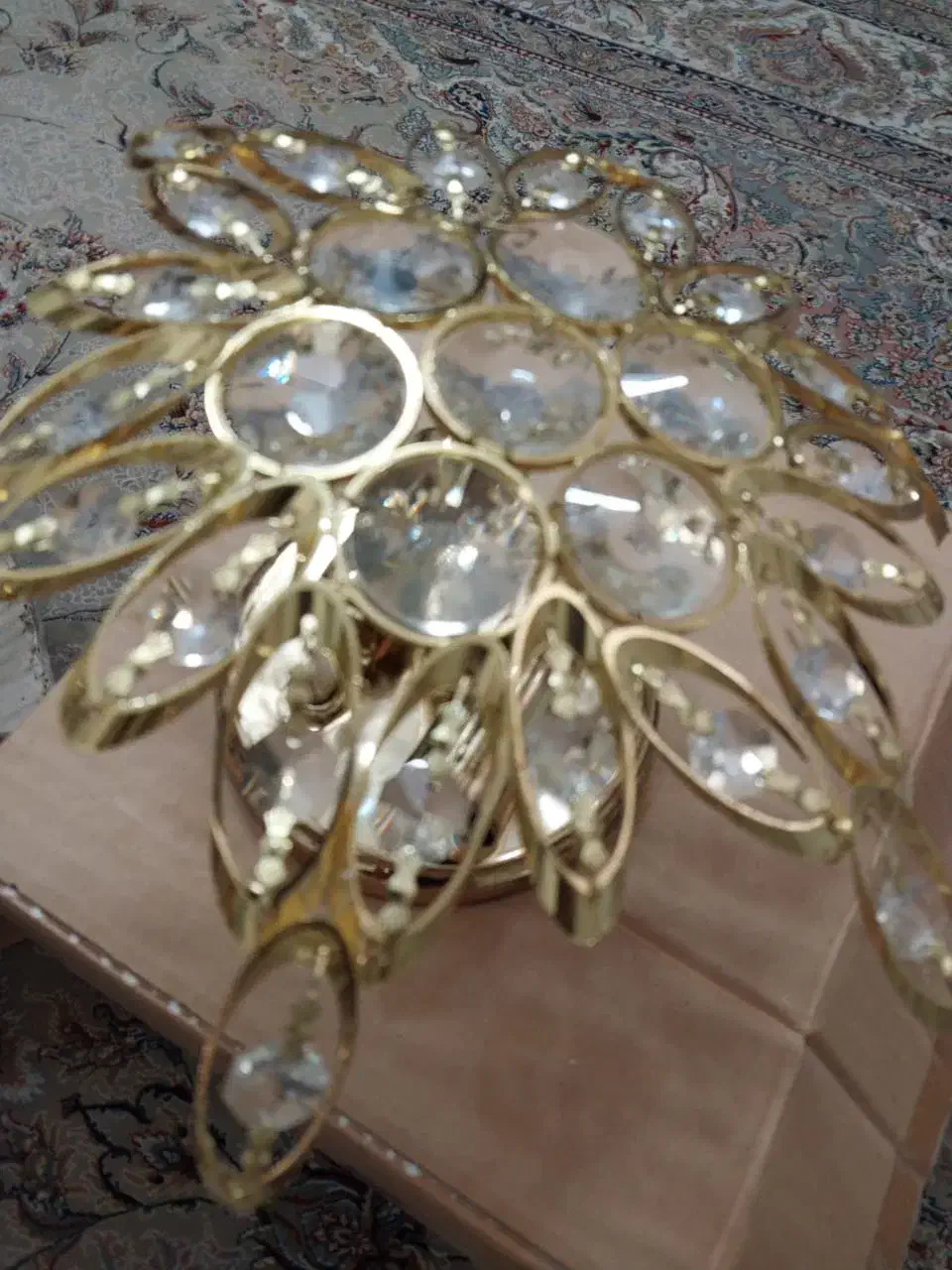 لوستر سقفی اویز دار کریستال با دو دیوار کوب|لوستر و چراغ آویز|کرج, گوهردشت|دیوار