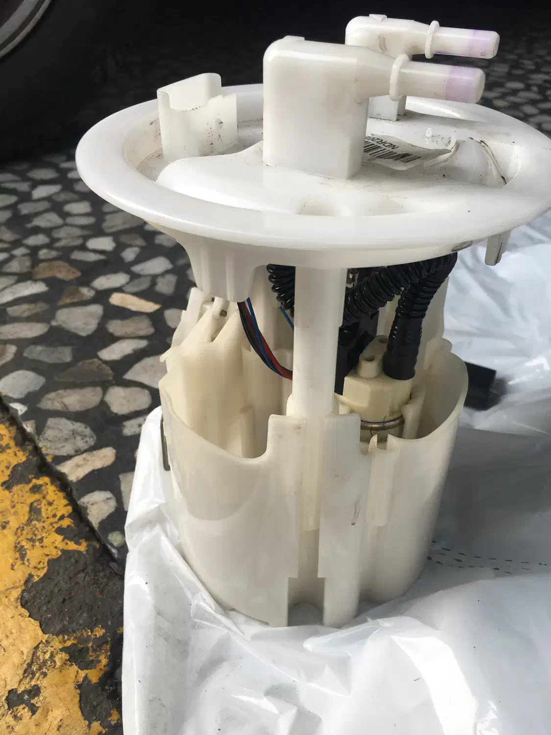 پمپ و درجه باک ۲۰۶ و ۲۰۷|قطعات یدکی و لوازم جانبی|رشت, دیلمان|دیوار