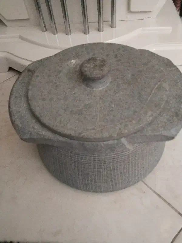 دیزی سنگی|ظروف پخت‌وپز|مشهد, طبرسی شمالی|دیوار