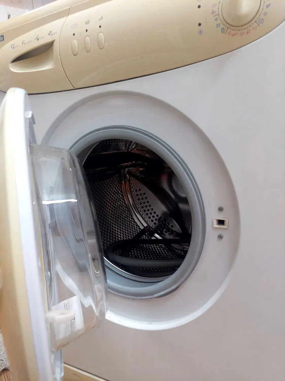 لباسشویی هیوندای سالم|ماشین لباسشویی و خشک‌کن لباس|یزد, |دیوار