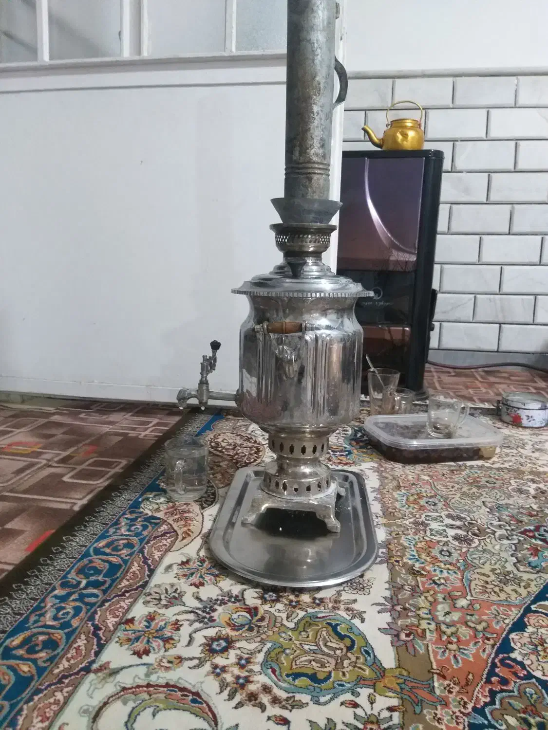 سماور زغالی قدیمی|سماور، چای‌ساز، قهوه‌ساز|قم, مهر آباد|دیوار