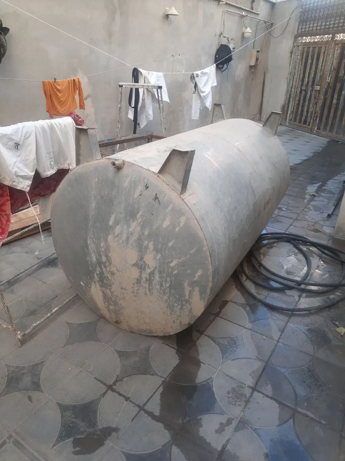 تانکر گالوانیزه ۳۰۰۰ و ۲۰۰۰ لیتری|مصالح و تجهیزات ساختمان|بومهن, |دیوار