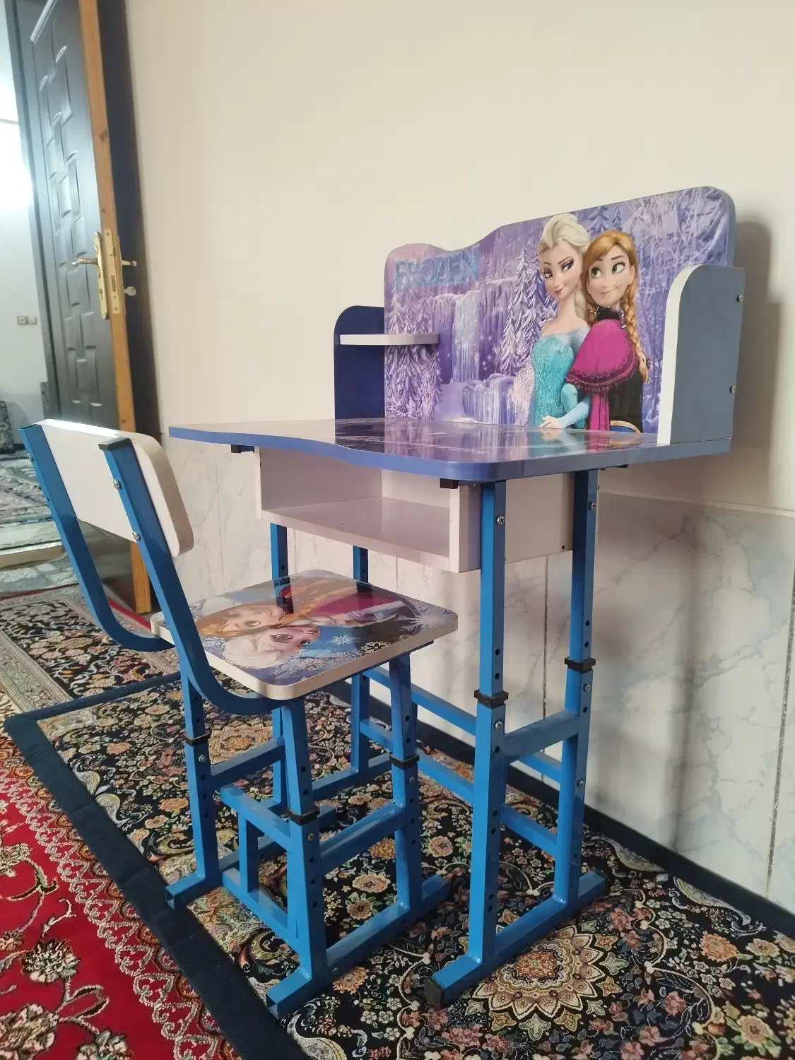 میز و صندلی بچگانه|تخت و صندلی بچه|فسا, |دیوار